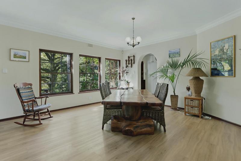 To Let 4 Bedroom Property for Rent in Hout Bay Western Cape